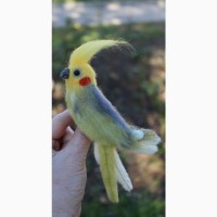 Брошь валяна попугай корелла игрушка интерьерная подарок хендмэйд украшение из шерсти