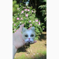 Брелок котік з лапками валяна іграшка з шерсті хендмєйд сувенір подарунок інтерєрна кошка