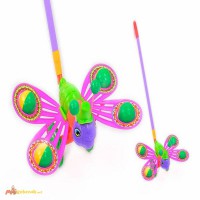 Каталка бабочка с погремушкой