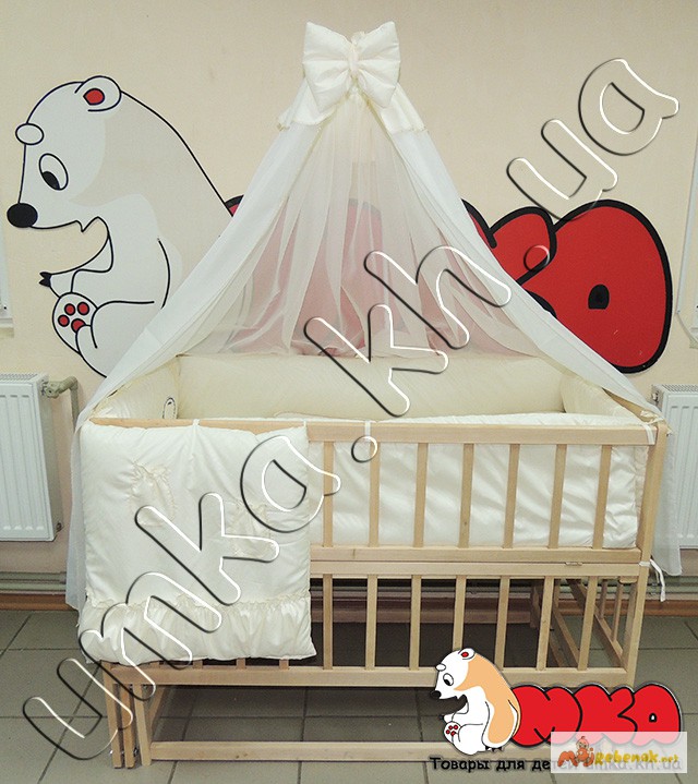 Фото 7. Постельное белье в кроватку малыша с вышивкой + держатель для балдахина