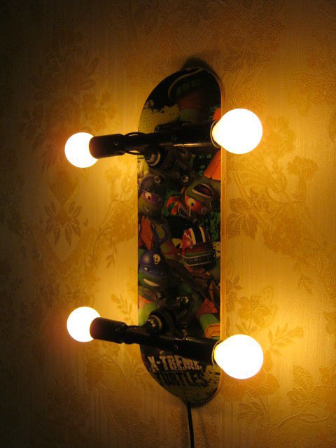 Фото 4. Детский светильник, ночник, бра Скейт