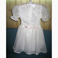 Белоснежное нарядное платье для девочки