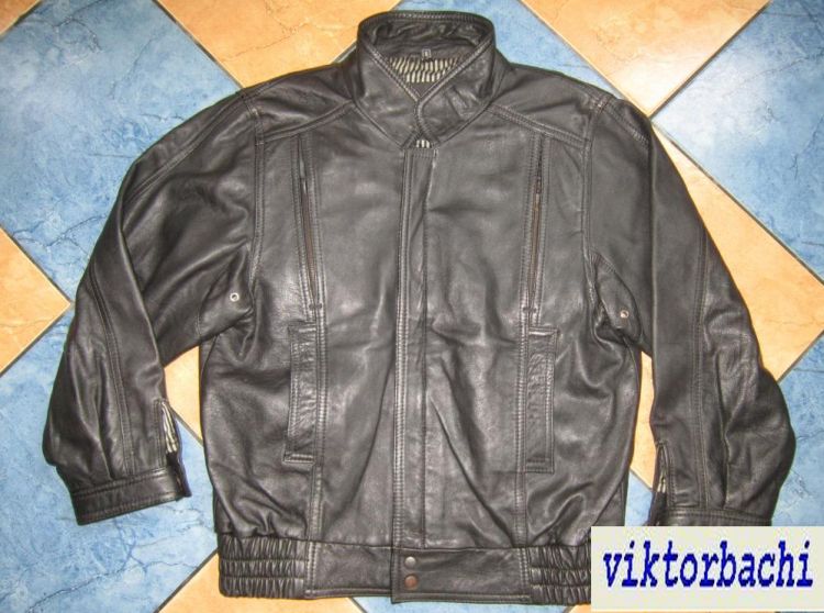 Маленька шкіряна чоловіча куртка - бомбер VMC (Echtes Leder). Німеччина. 48р. Лот 1100