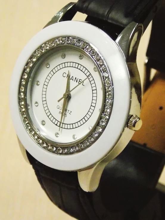 Фото 7. Часы женские наручные Chanel мод.8625 со стразами