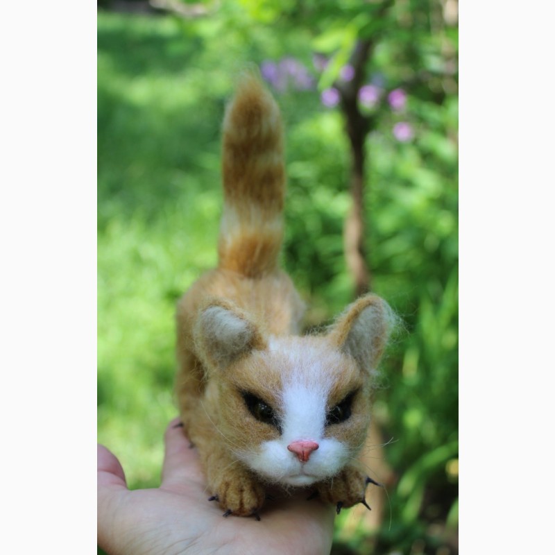 Фото 3. Котик валяна іграшка інтерєрна кошка хендмєйд игрушка валяная з шерсті сувенір подарунок