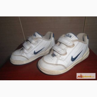 Кроссовки Nike на мальчика или девочку р.25