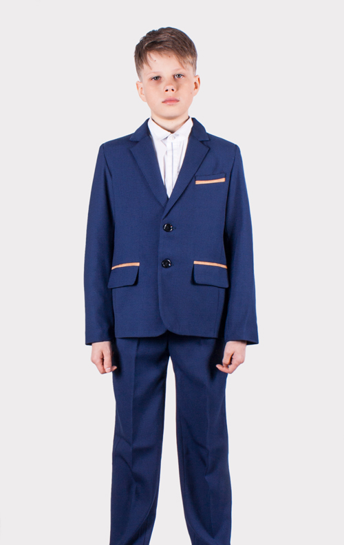 Фото 2. Школьный костюм для мальчика синего цвета с заплатками