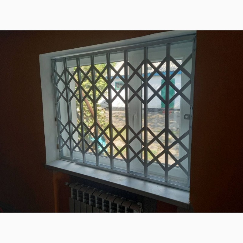 Фото 20. Раздвижные (откатные) решетки на окна и двери.Одесса